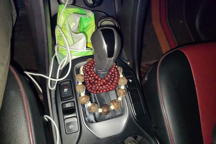 Used Hyundai Santa Fe 2013 2.0T Automatic All-Wheel Drive Prestige Version Gear Lever