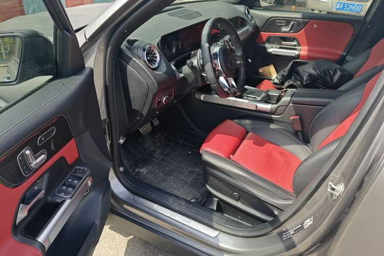 Used Mercedes-Benz GLB AMG 2021-Year Restyled AMG GLB 35 4MATIC Driver Seat