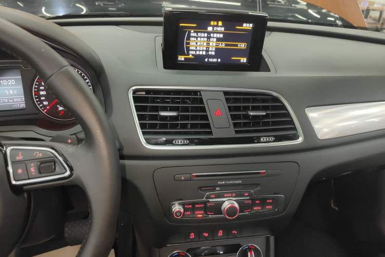 Used Audi Q3 2017 30 TFSI Fashion Model