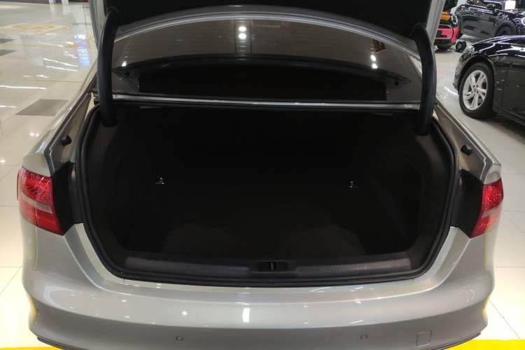 Used Audi A4L 2016 35 TFSI Collection Edition S line Comfort Model
