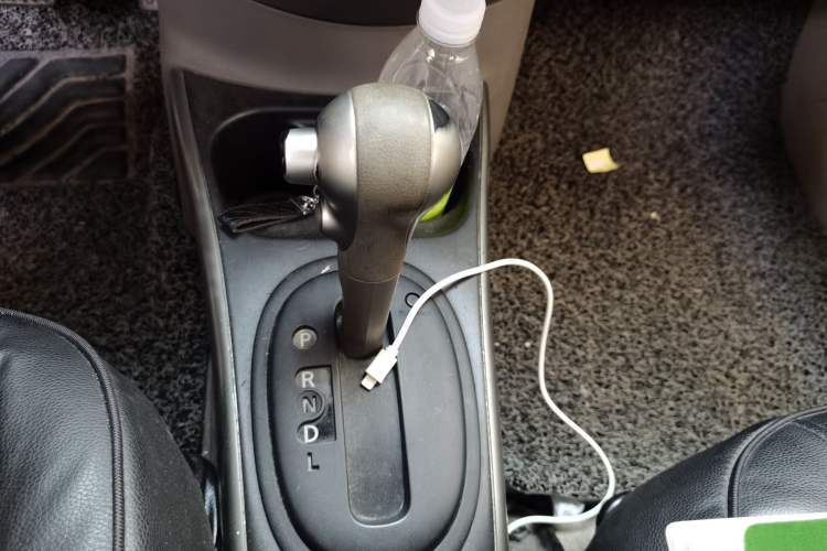 Used Nissan Sunny 2011 1.5XL CVT Luxury Edition Gear Lever