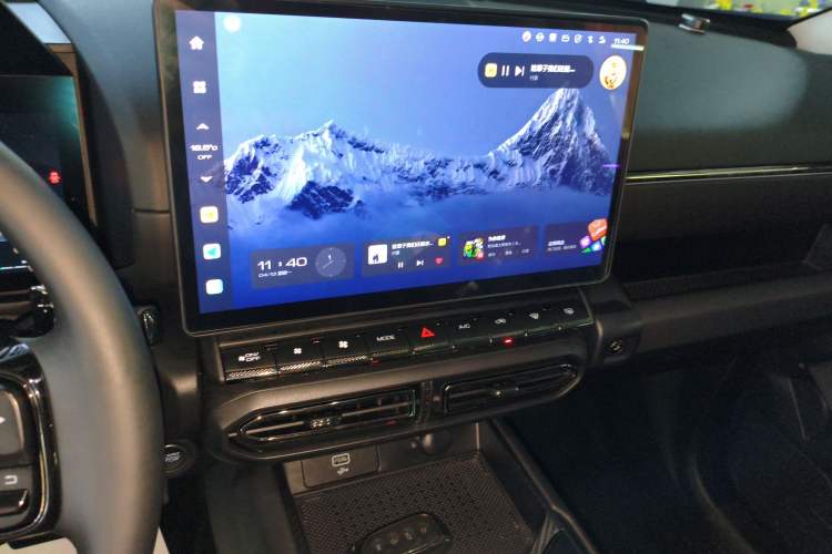 Used Haval H Dog 2023 2.0T Two-Wheel Drive Chaoye Version Plus Audio And AC Panel