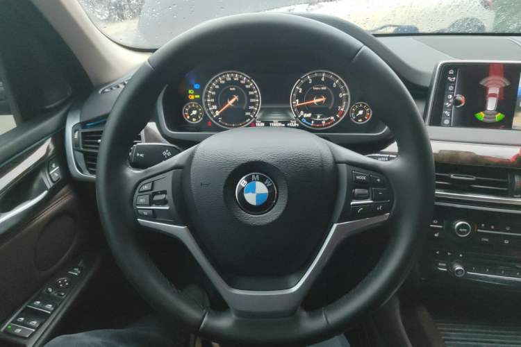 Used BMW X5 2017 xDrive28i Steering Wheel