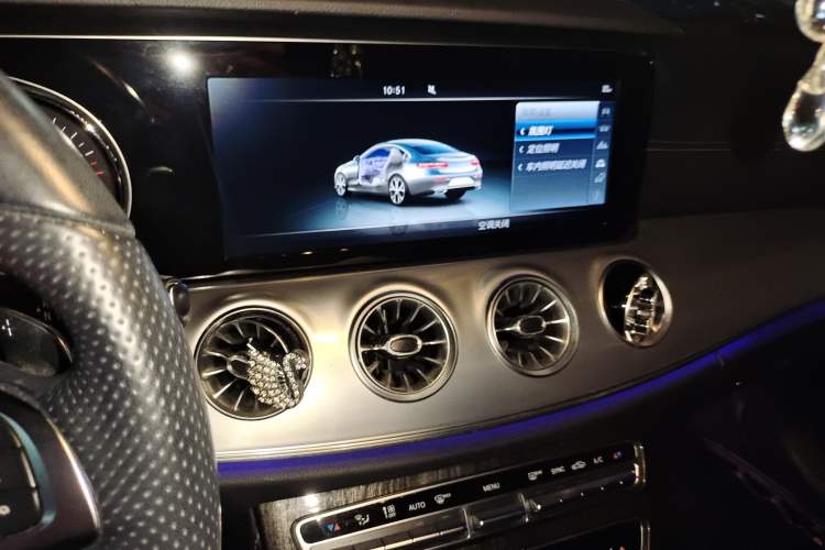 Used Mercedes-Benz E-Class 2017 E 200 4MATIC Coupe Audio And AC Panel