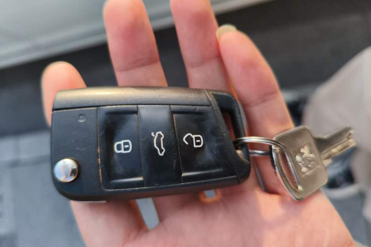 Used Skoda Octavia 2019 1.5L Automatic Smart Drive Luxury Edition China V Standard Vehicle Key