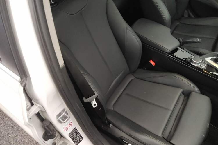 Used BMW 3 Series 2019 320Li Fashion Model
