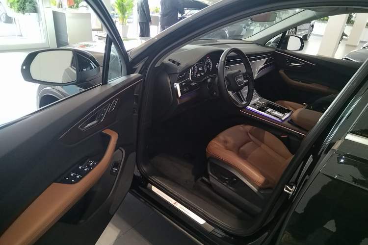 Used Audi Q7 2024 45 TFSI quattro S line Sport Edition