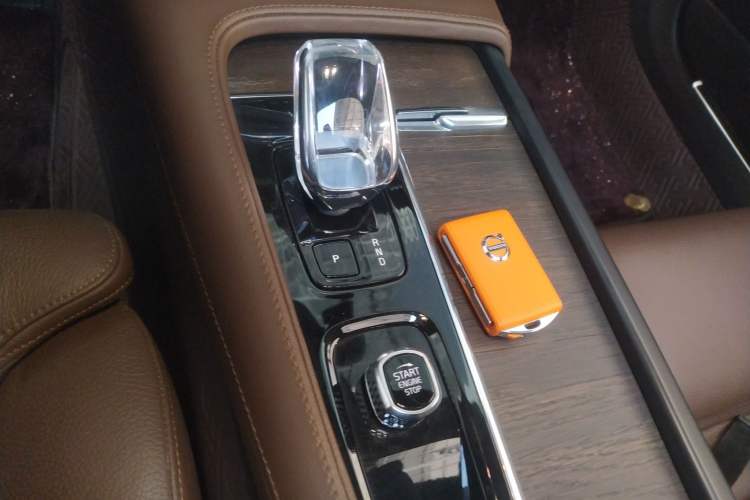 Used Volvo S90 2023 B5 Zhiyuan Luxury Edition