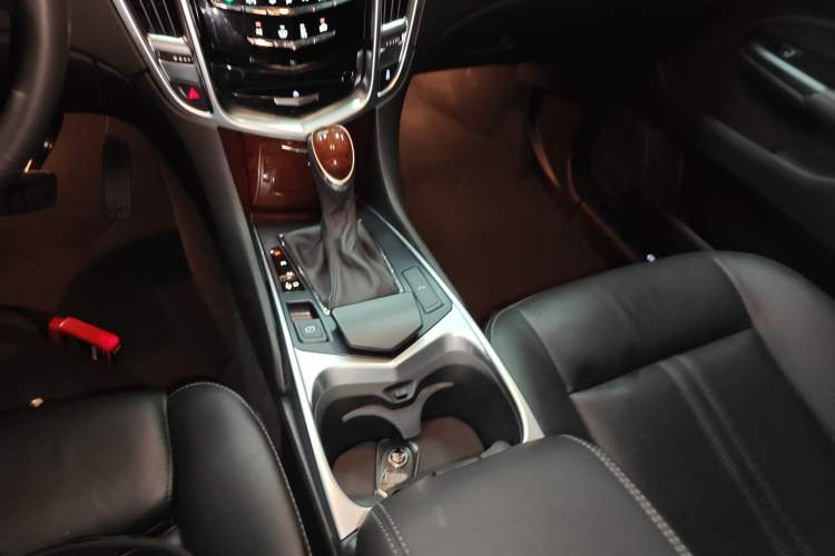 Used Cadillac SRX 2015 3.0L Elite Model