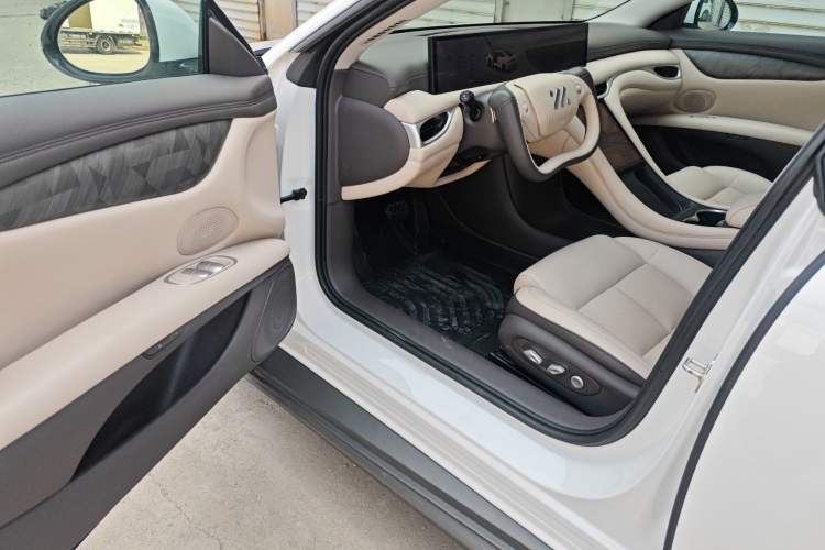 Used IM L6 2024 Max Standard Edition