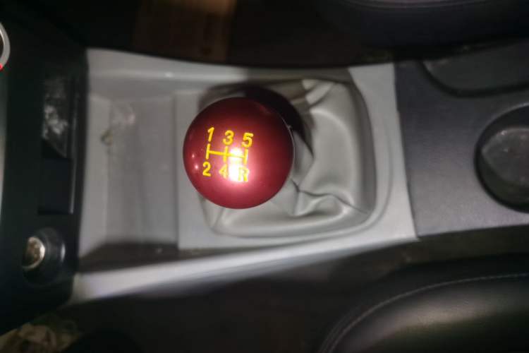 Used Soueast V3 Lingyue 2011 1.5L Manual Happiness Edition Gear Lever