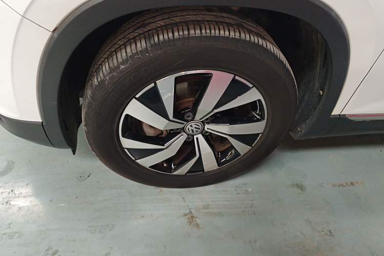 Used Volkswagen Tayron 2019 330TSI Two-Wheel-Drive Luxury Version China V Emission Standard
