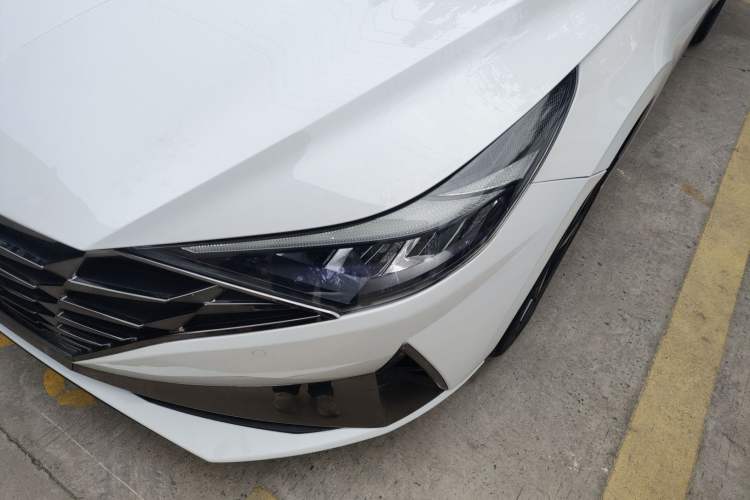 Used Hyundai Elantra 2022 1.5L CVT LUX Prestige Edition