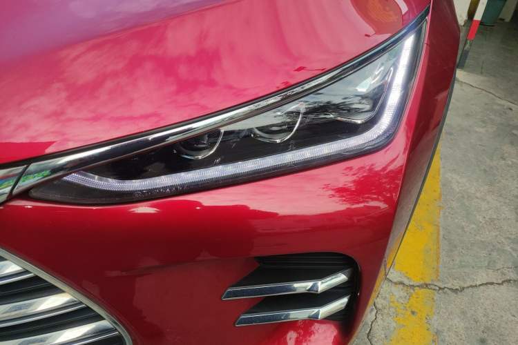 Used BYD Tang New Energy 2020 DM 2.0T Dual-Engine All-Wheel Drive Prestige 7-Seater China VI Standard