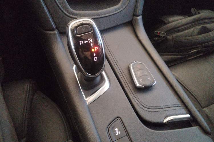 Used Cadillac XT5 2016 25T Luxury Model
