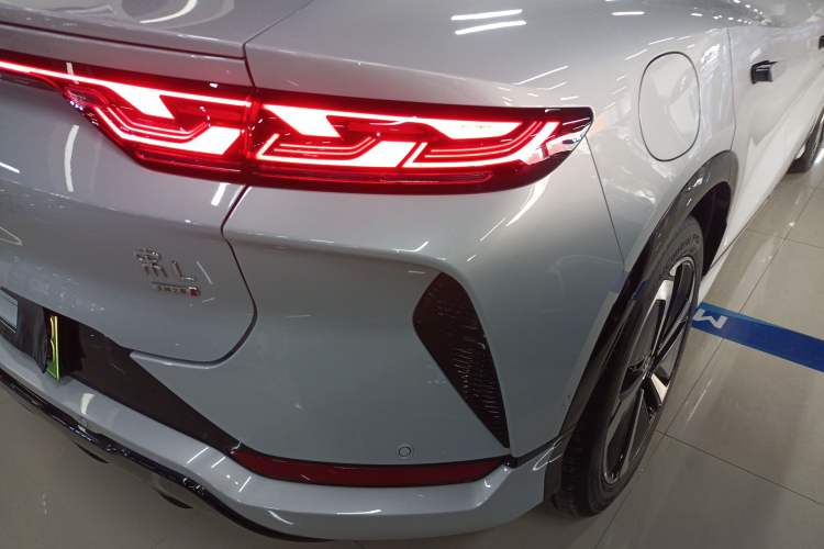 Used BYD Song L EV 2025 Intelligent Driving Version 662 km LiDAR Excellence Edition