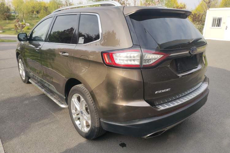 Used Ford Edge 2017 EcoBoost 245 Two-Wheel-Drive Sporty 7-Seater Rear Left 45 Deg