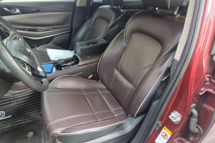 Used CHANGAN Raeton CC 2018 1.5T Automatic Zhiya Model China V Standard