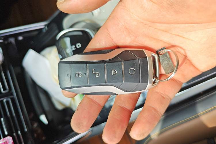 Used BYD Tang New Energy 2021 DM 2.0T Four-Wheel Drive High-Performance Luxury Model Vehicle Key