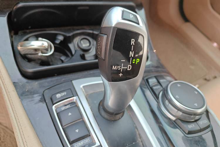 Used BMW 5 Series 2013 525Li Leading Model