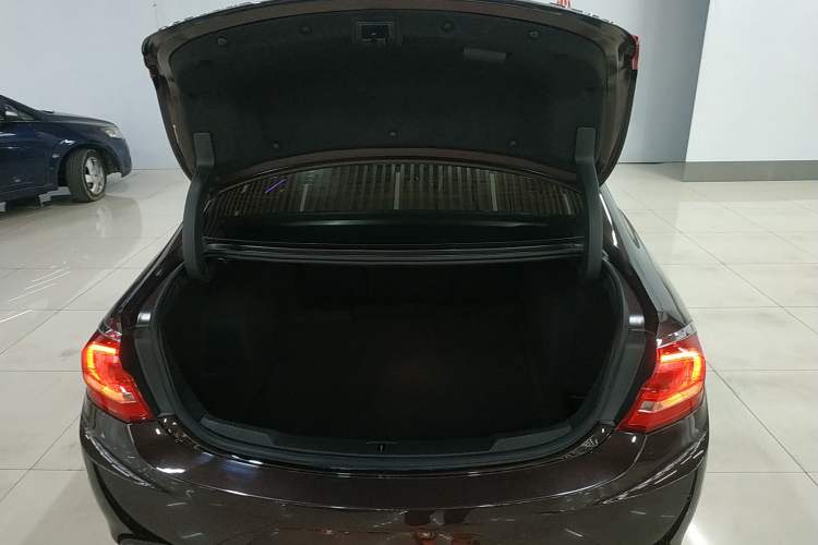 Used Buick LaCrosse 2018 28T Luxury Model
