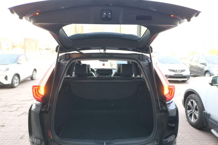 Used Honda CR-V 2017 240TURBO CVT Front-Wheel Drive Fashion Edition Trunk