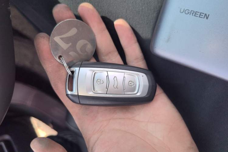 Used Geely Auto Emgrand X7 Sport 2021 Million Edition 1.8TD DCT Two-Wheel Drive Luxury Model
