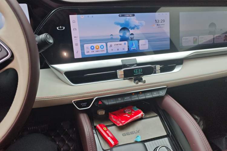 Used Geely Auto Monjaro L 2024 2.0TD High-Power Automatic Two-Wheel Drive Yunqi Version
