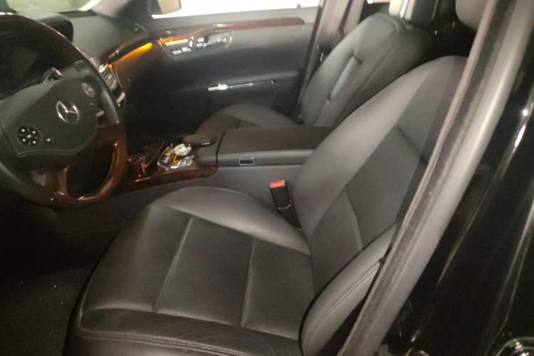 Used Mercedes-Benz S-Class 2011 S 500 L CGI 4MATIC