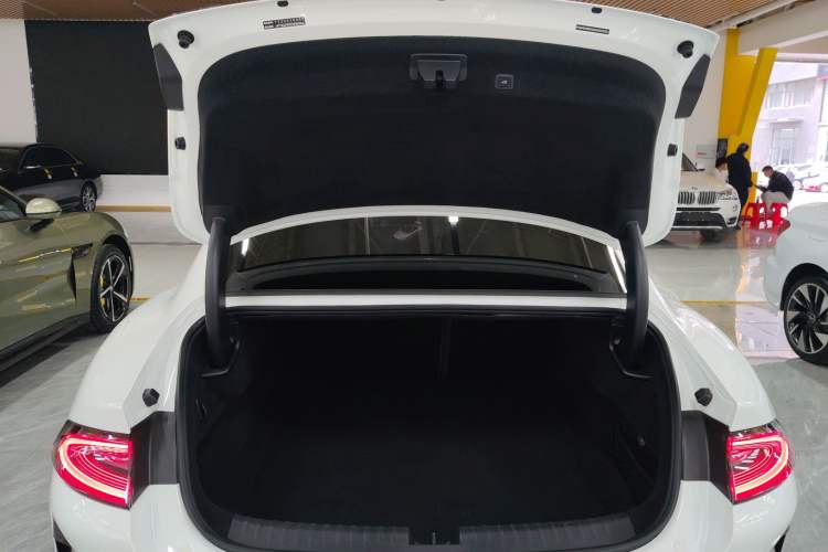 Used Xiaomi Auto SU7 2024 Rear-Drive Long-Range Intelligent Driving Version
