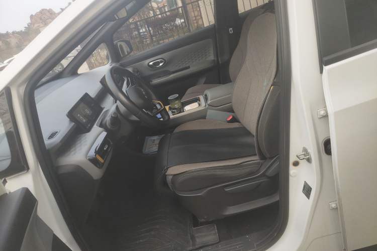 Used AION Y 2022 70 Enjoyment Edition Lithium Iron Phosphate Left Front Seat