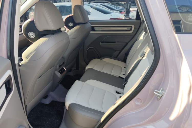 Used Geely Auto icon 2026 Model Chocolate 1.5TD Pure & Refined Edition
