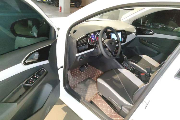 Used Jetta VS5 2026 Model, 280TSI Automatic Pioneer Edition Driver Seat