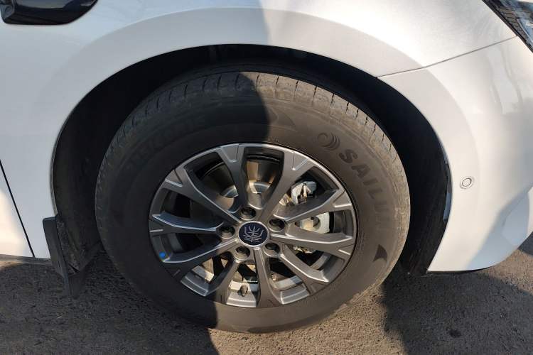 Used BYD Qin L 2025 DM-i Smart Drive 80KM Leading Model