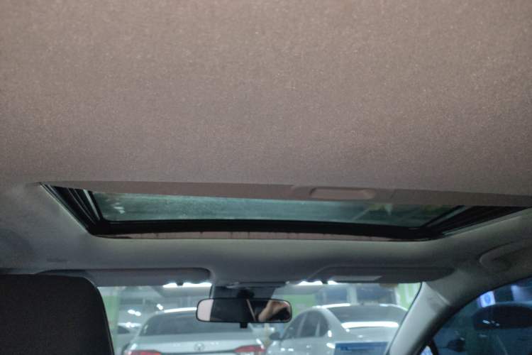 Used Toyota Corolla 2024 1.8L Smart Electric Hybrid Dual-Engine Elite Edition Headliner