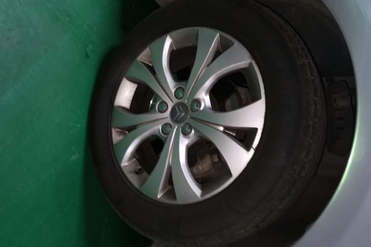 Used Citroen C5 2011 2.3L Automatic Zunyu Version
