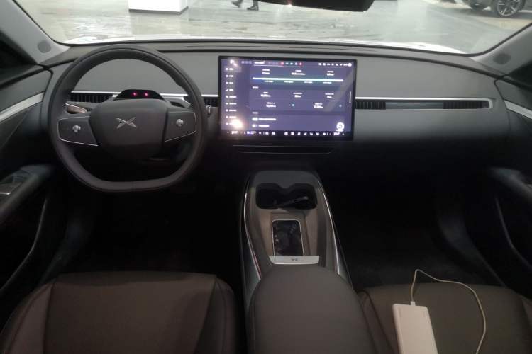 Used XPeng MONA M03 2025 620 Ultra-Long Range Plus Center Console