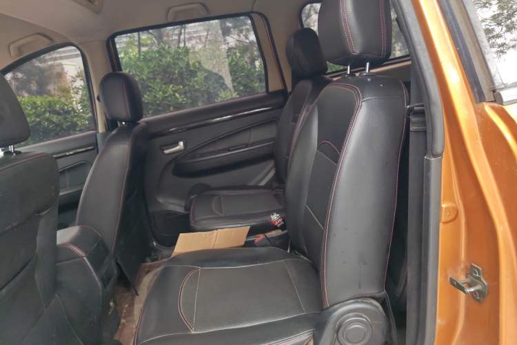 Used Dongfeng Fengon 360 2015 1.3T Diesel Manual Luxury 7-Seater Left Rear Seat