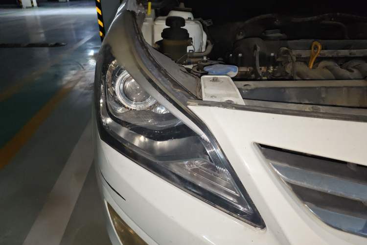 Used Hyundai Verna (older generation) 2014 1.4L Manual Fashion GS Model
