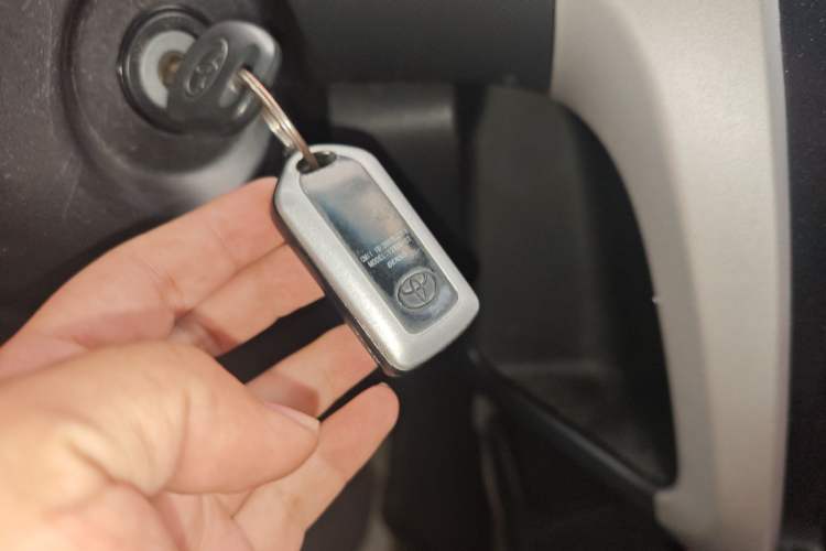 Used Toyota Yaris 2011 1.6E Automatic Charm Edition Vehicle Key