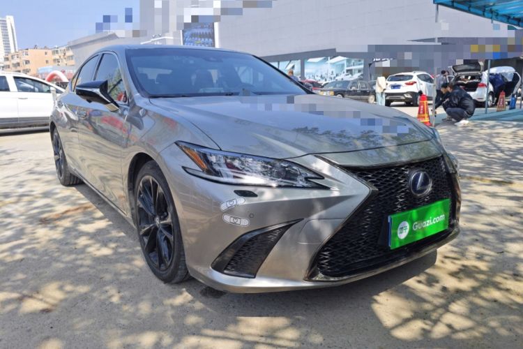 Used Lexus ES 2021 300h F SPORT Front Right 45 Deg