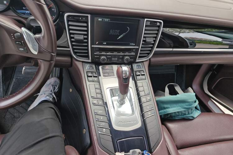 Used Porsche Panamera 2016 Panamera Edition 3.0T Audio And AC Panel