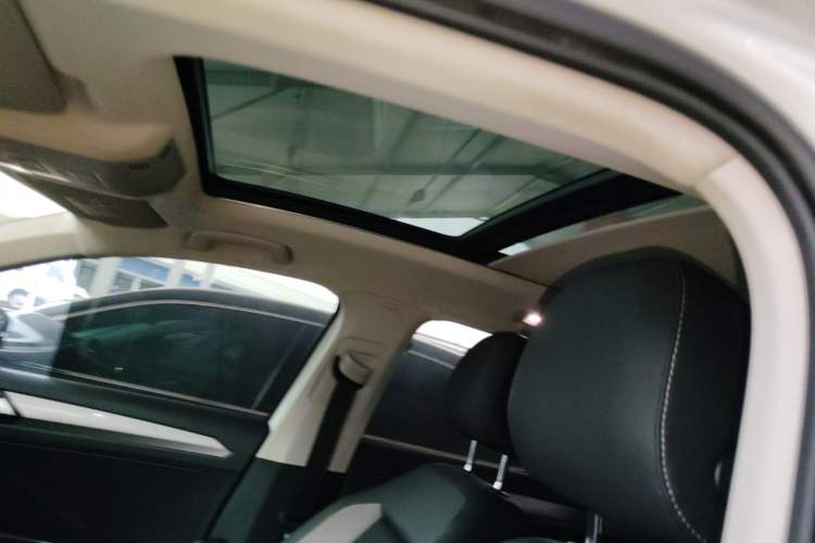 Used Volkswagen T-ROC 2021 Revised Version 280TSI DSG Two-Wheel Drive Elite Connect Edition