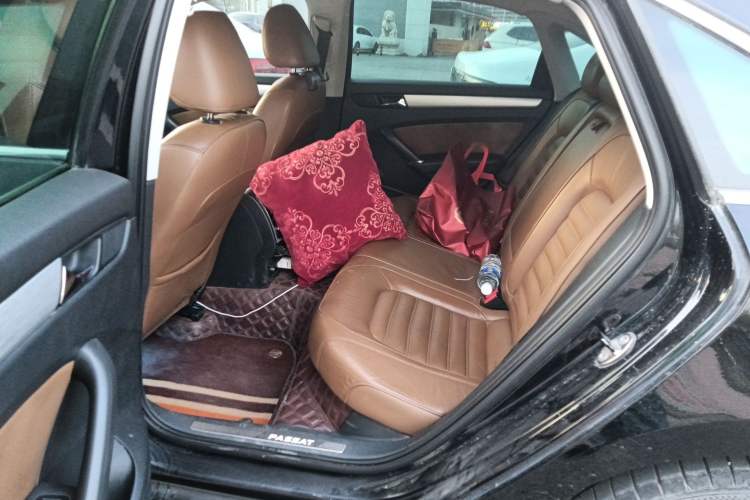 Used Volkswagen Passat 2014 1.8TSI DSG Prestige Navigation Edition
