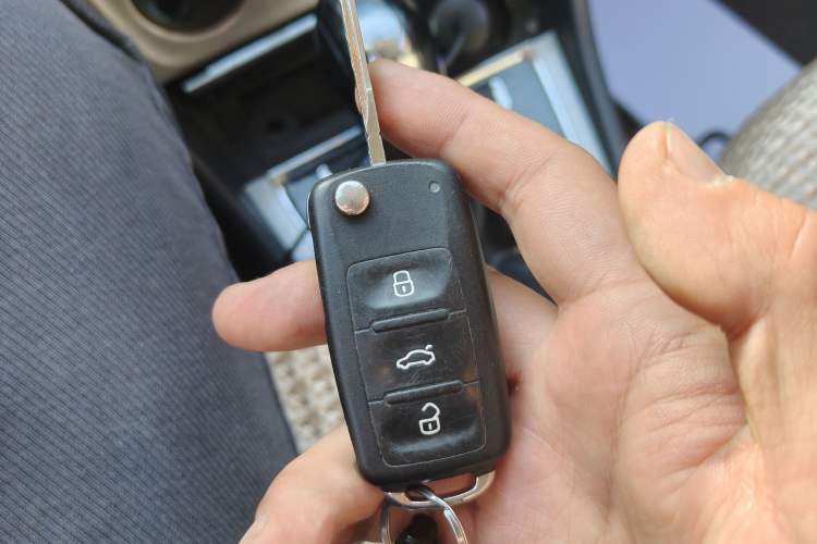 Used Volkswagen Lavida 2013 Restyled Classic 1.6L Automatic Comfort Edition Vehicle Key