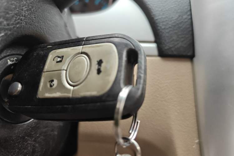 Used Buick Excelle 2013 1.5L Automatic Classic Model
