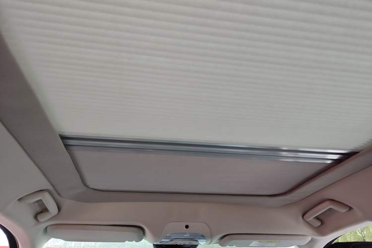 Used VOYAH FREE 2021 Four-Wheel Drive Standard All-Electric Exclusive Luxury Package