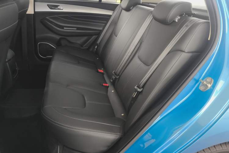 Used Chery Arrizo 5 2019 Revised PRO 1.5L CVT Youth Edition China VI Standard Left Rear Seat