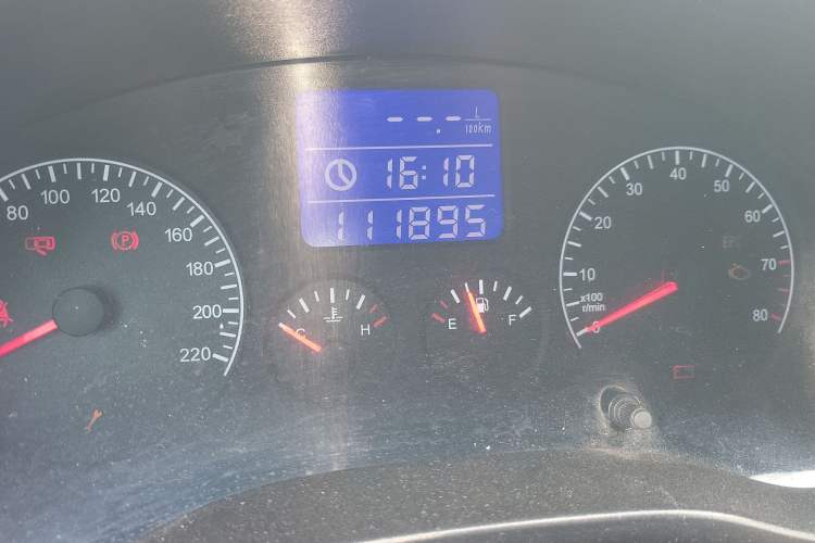 Used Chery Tiggo 3 2015 1.6L Manual Zhishang Sport Edition Odometer Close Up