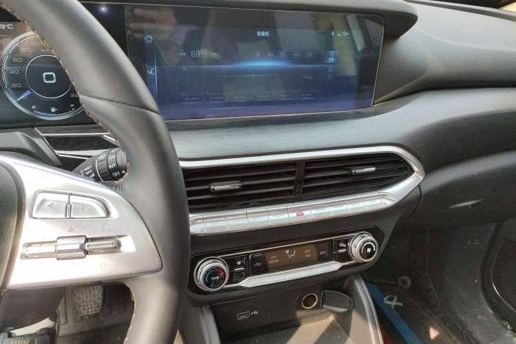 Used Bestune T77 2019 230 TID Manual Luxury Version National V
